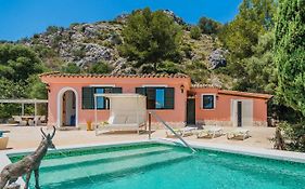 Villa With Private Mountain Ideal Runners Trailers Near Beach Approx 5 Min Walking Beach,Property Belong Puerto Pollensa Villas And Apartments