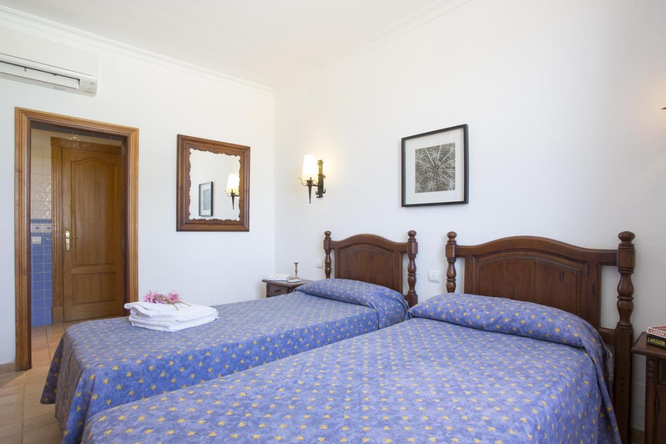 Villa With Private Mountain Ideal Runners Trailers Near Beach Approx 5 Min Walking Beach,Property Belong Puerto Pollensa Villas And Apartments Exterior photo