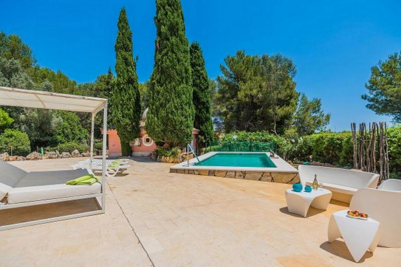 Villa With Private Mountain Ideal Runners Trailers Near Beach Approx 5 Min Walking Beach,Property Belong Puerto Pollensa Villas And Apartments Exterior photo